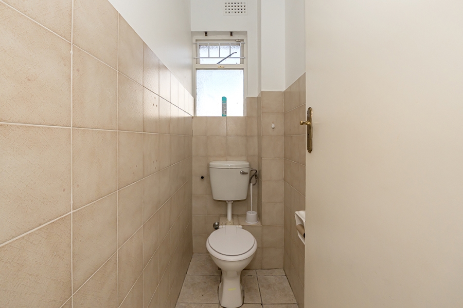 To Let 3 Bedroom Property for Rent in Kenilworth Upper Western Cape